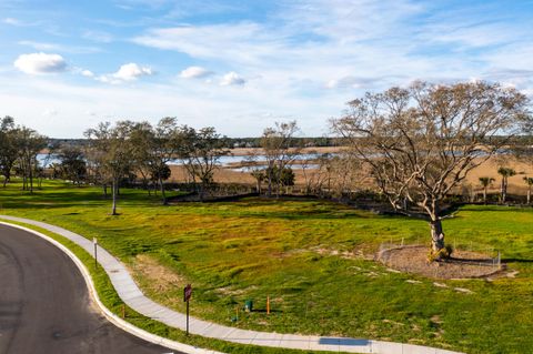 Photo of 925 Fish Camp Road, Charleston, SC 29492 (MLS # 23018273)