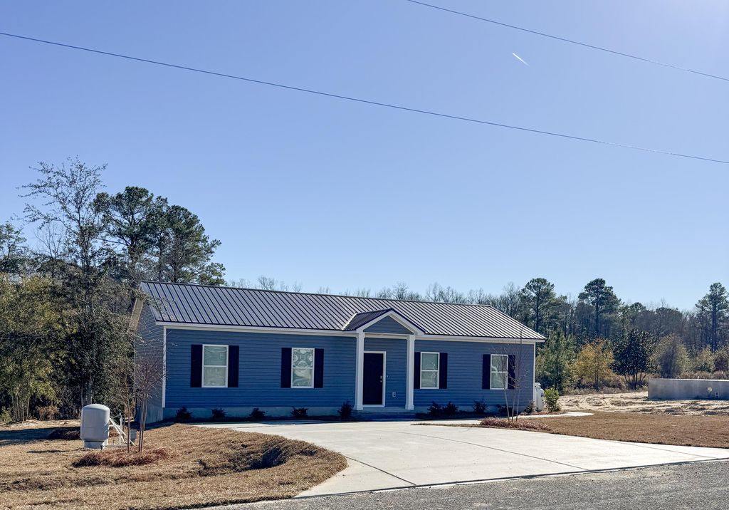 Photo of 99 Bomar Place, Walterboro, SC 29488 (MLS # 25032453)