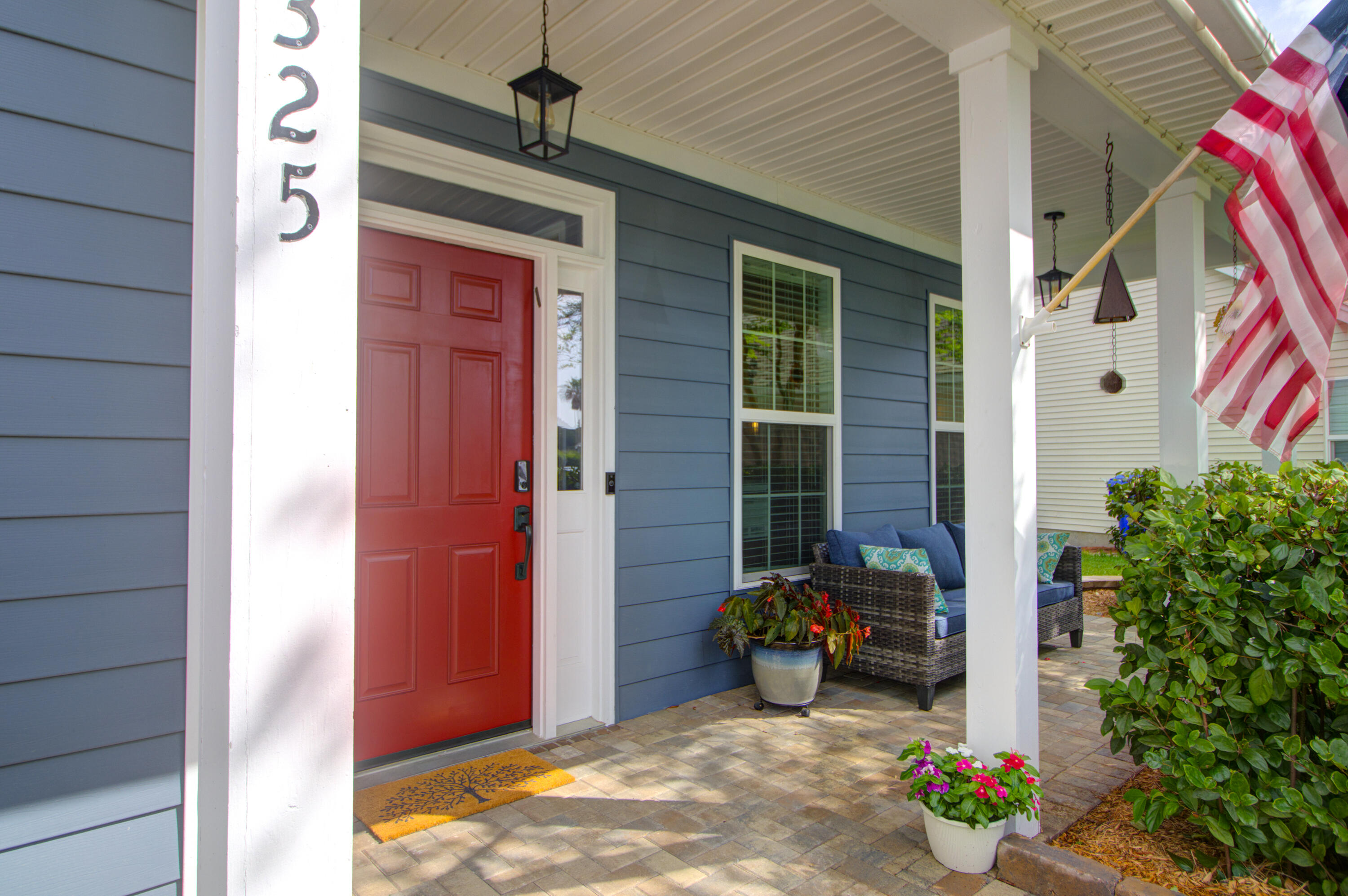 325 Jardinere Walk