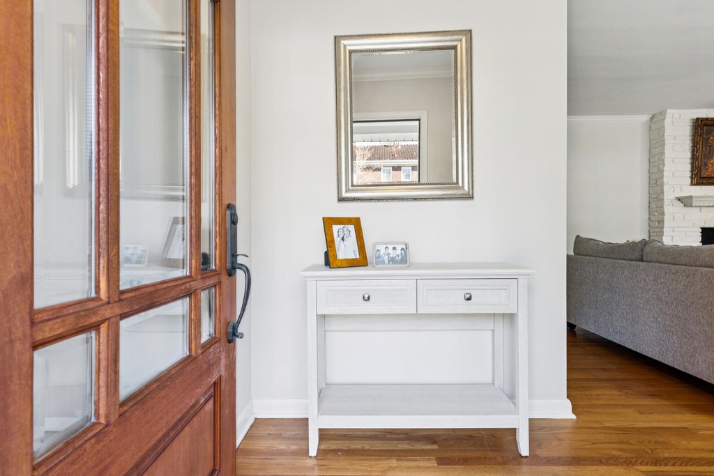 Photo of 4 9th Avenue, Charleston, SC 29403 (MLS # 25032281)