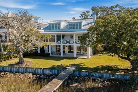 Photo of 1001 Palm Boulevard, Isle of Palms, SC 29451 (MLS # 26009124)