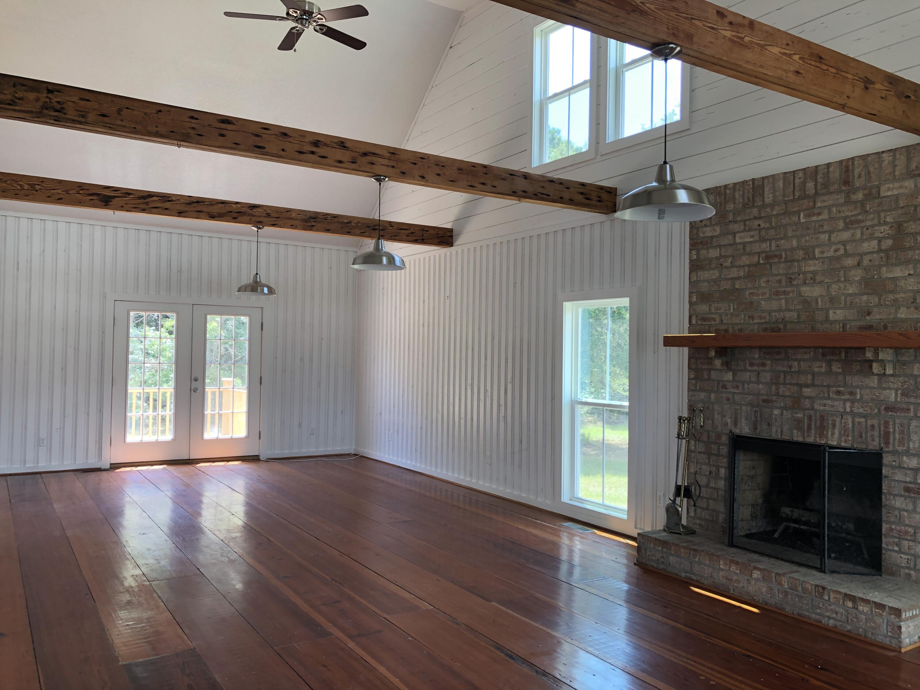 2040 Waxwing Way