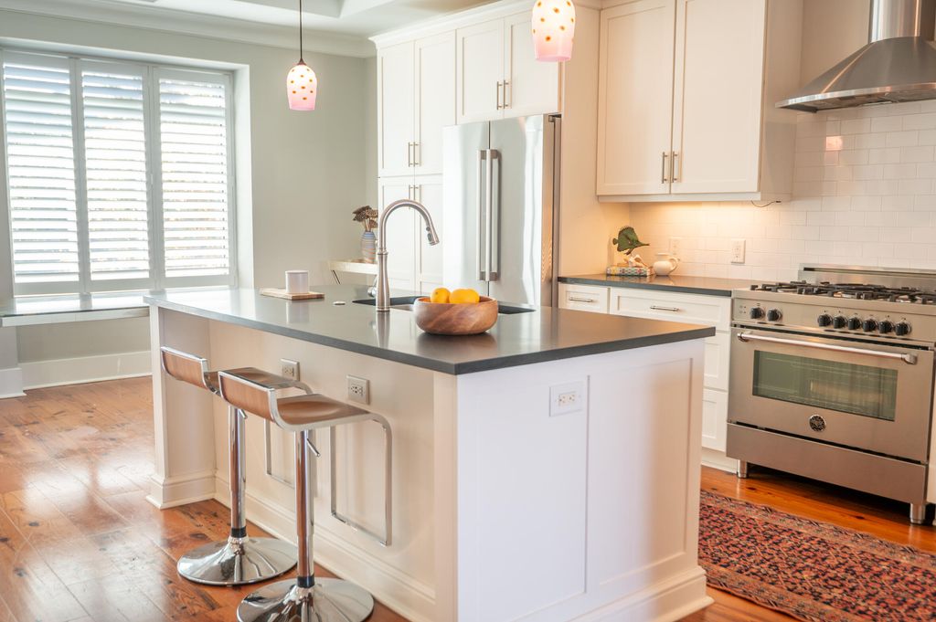 Photo of 155 Wingo Way #426, Mount Pleasant, SC 29464 (MLS # 25030119)