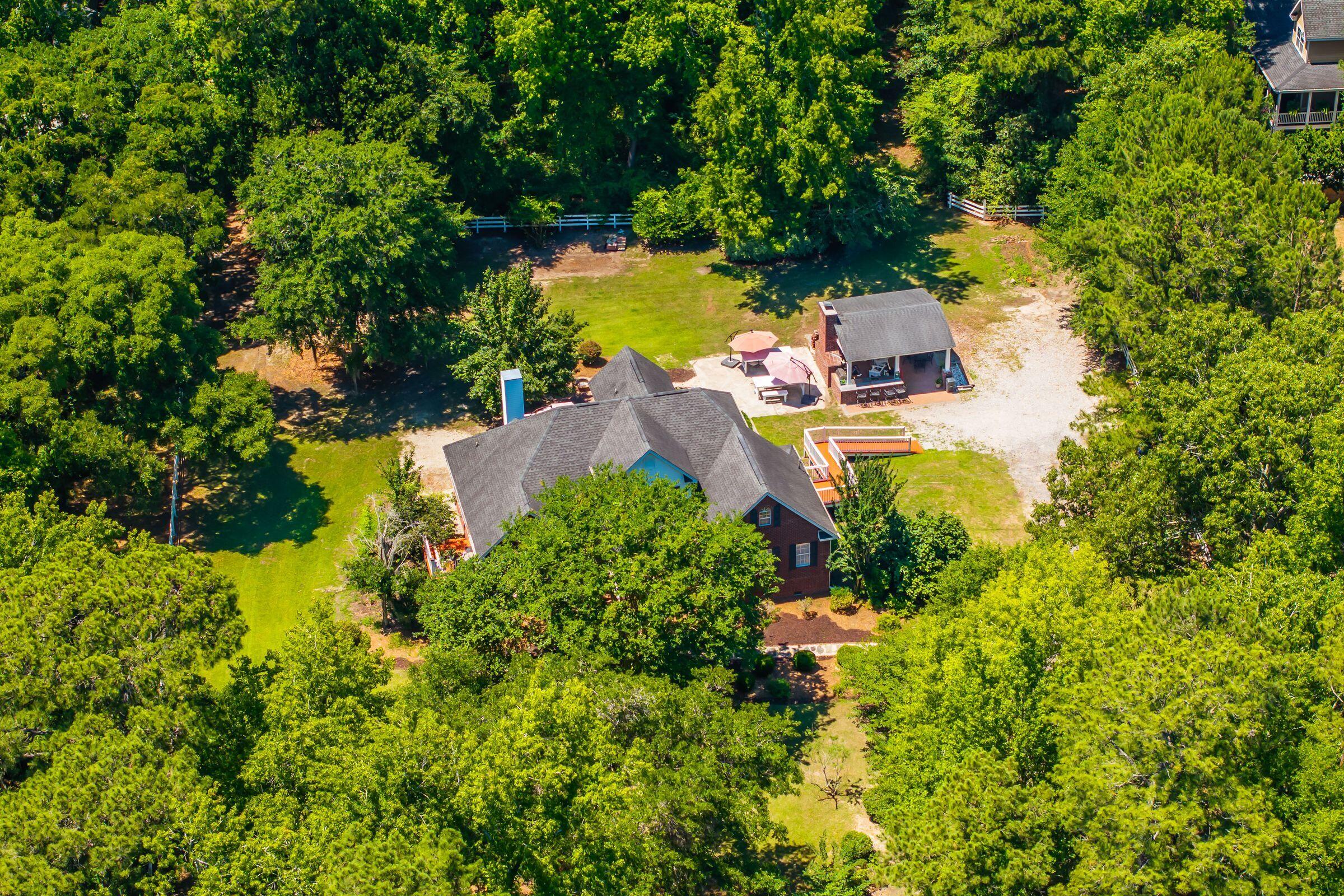 1882 Central Park Road