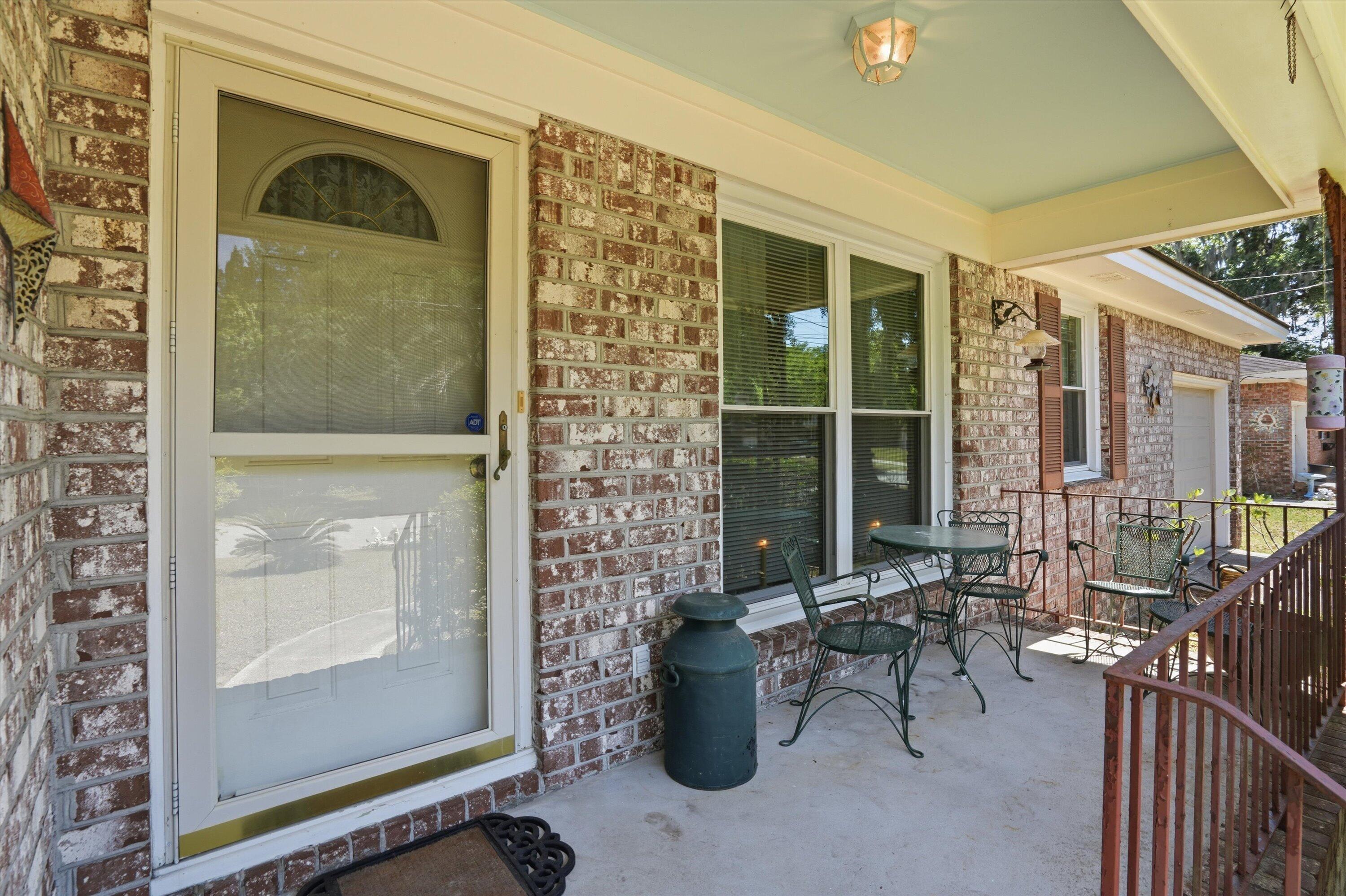 5312 Chantilly Lane
