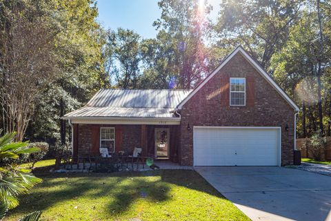 A home in Moncks Corner