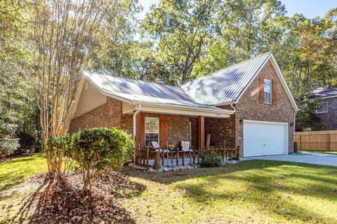 A home in Moncks Corner