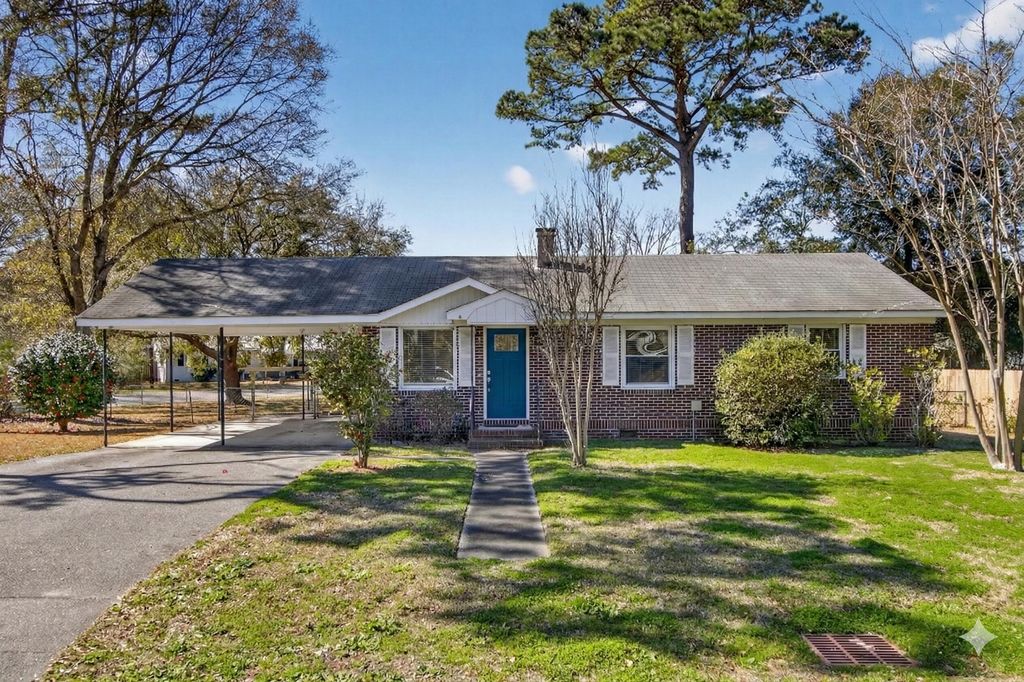 Photo of 847 Santee Street, Charleston, SC 29412 (MLS # 26006347)