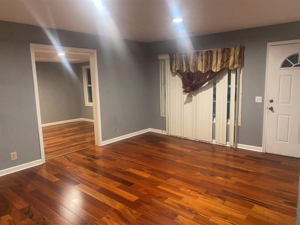 Photo of 1582 W Robinhood Drive, Charleston, SC 29407 (MLS # 26023412)