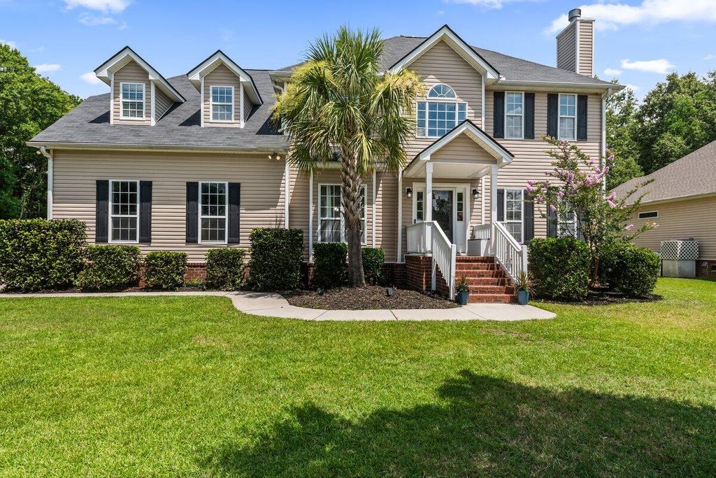 Photo of 1935 N Smokerise Way, Mount Pleasant, SC 29466 (MLS # 26014325)