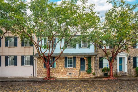 Photo of 34 N Adgers Wharf, Charleston, SC 29401 (MLS # 25021497)