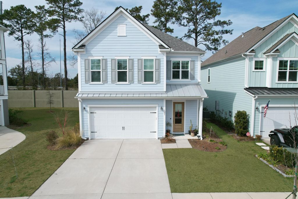 Photo of 145 Low Tide Court, Charleston, SC 29492 (MLS # 26003486)