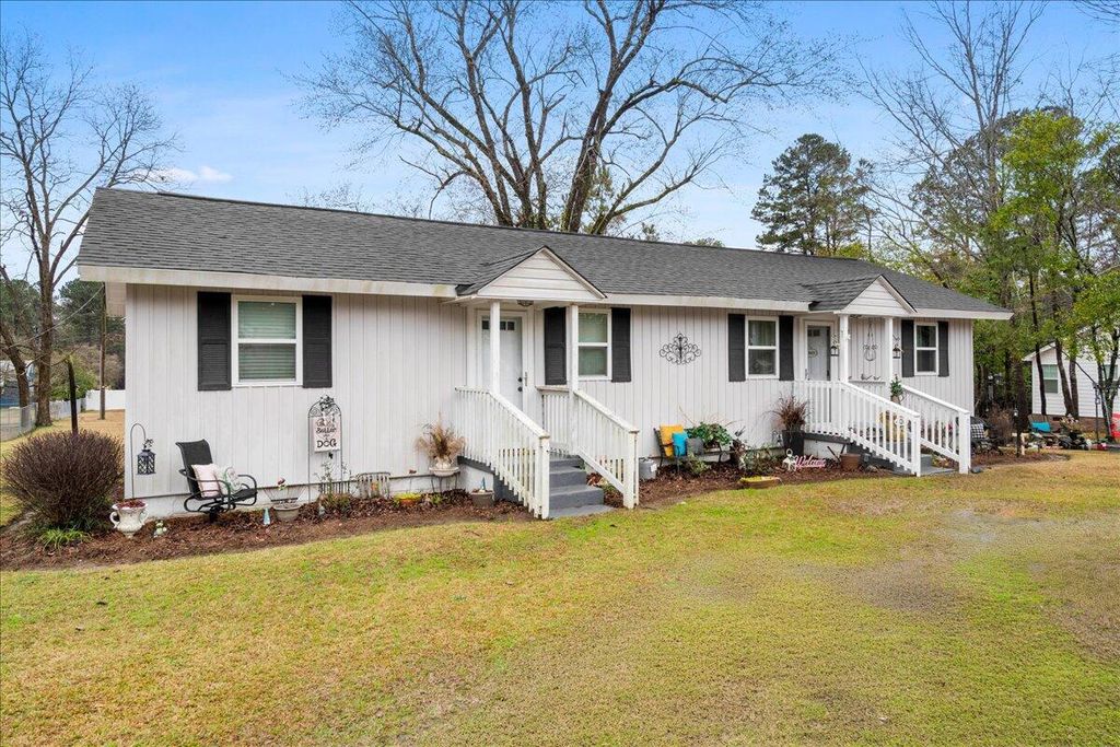 Photo of 406 Butler Street, Saint Matthews, SC 29135 (MLS # 26011186)