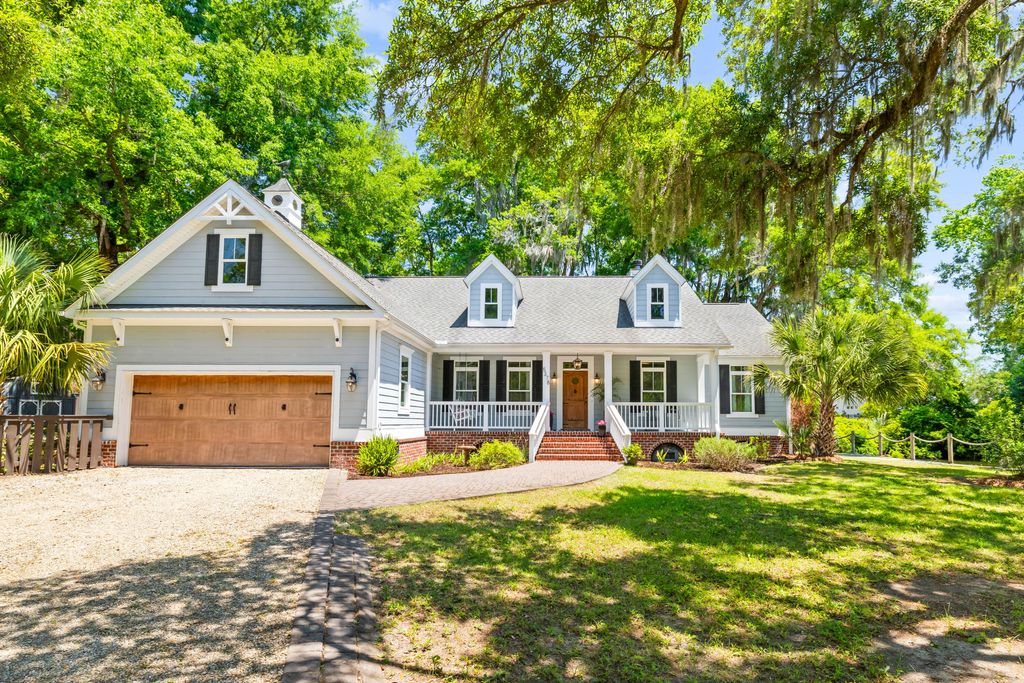 Photo of 5378 Creek View Lane, Hollywood, SC 29449 (MLS # 26014676)
