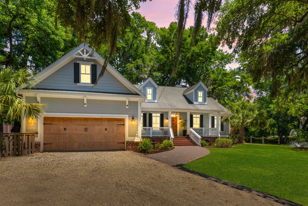 Photo of 5378 Creek View Lane, Hollywood, SC 29449 (MLS # 26014676)