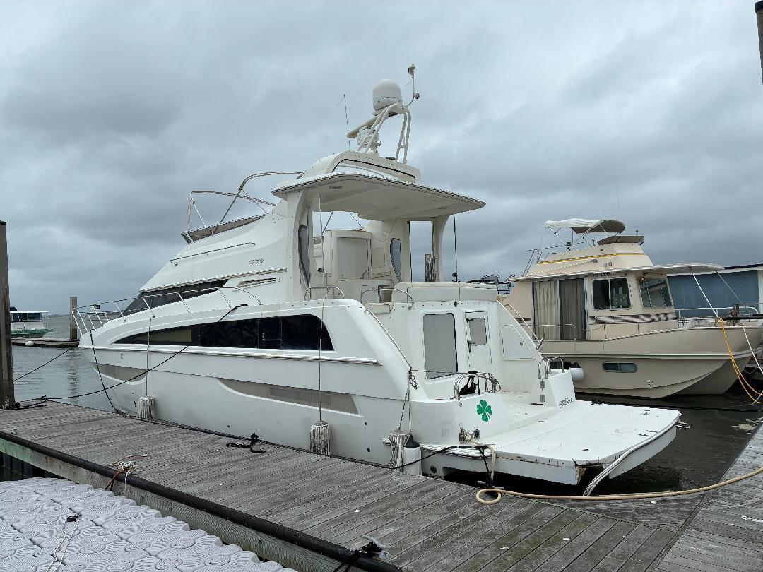 Folly Beach, South Carolina 29439, United States, ,Residential,Pending,126894