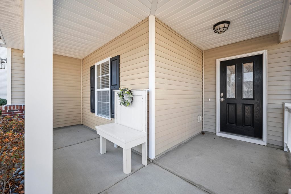 Photo of 105 Ripley Court, Summerville, SC 29483 (MLS # 26000593)