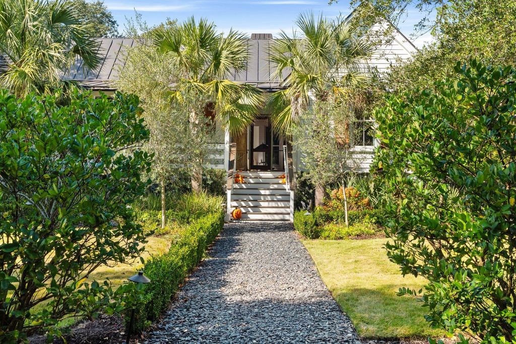 Photo of 2808 Brooks Street St, Sullivans Island, SC 29482 (MLS # 25033092)