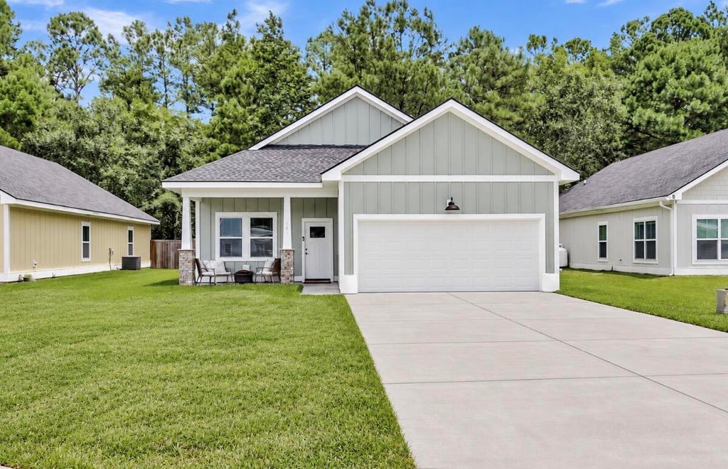 Photo of 161 Brightwood Drive, Huger, SC 29450 (MLS # 26025418)