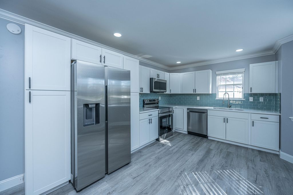 Photo of 206 Lancaster Road, Summerville, SC 29485 (MLS # 26004127)