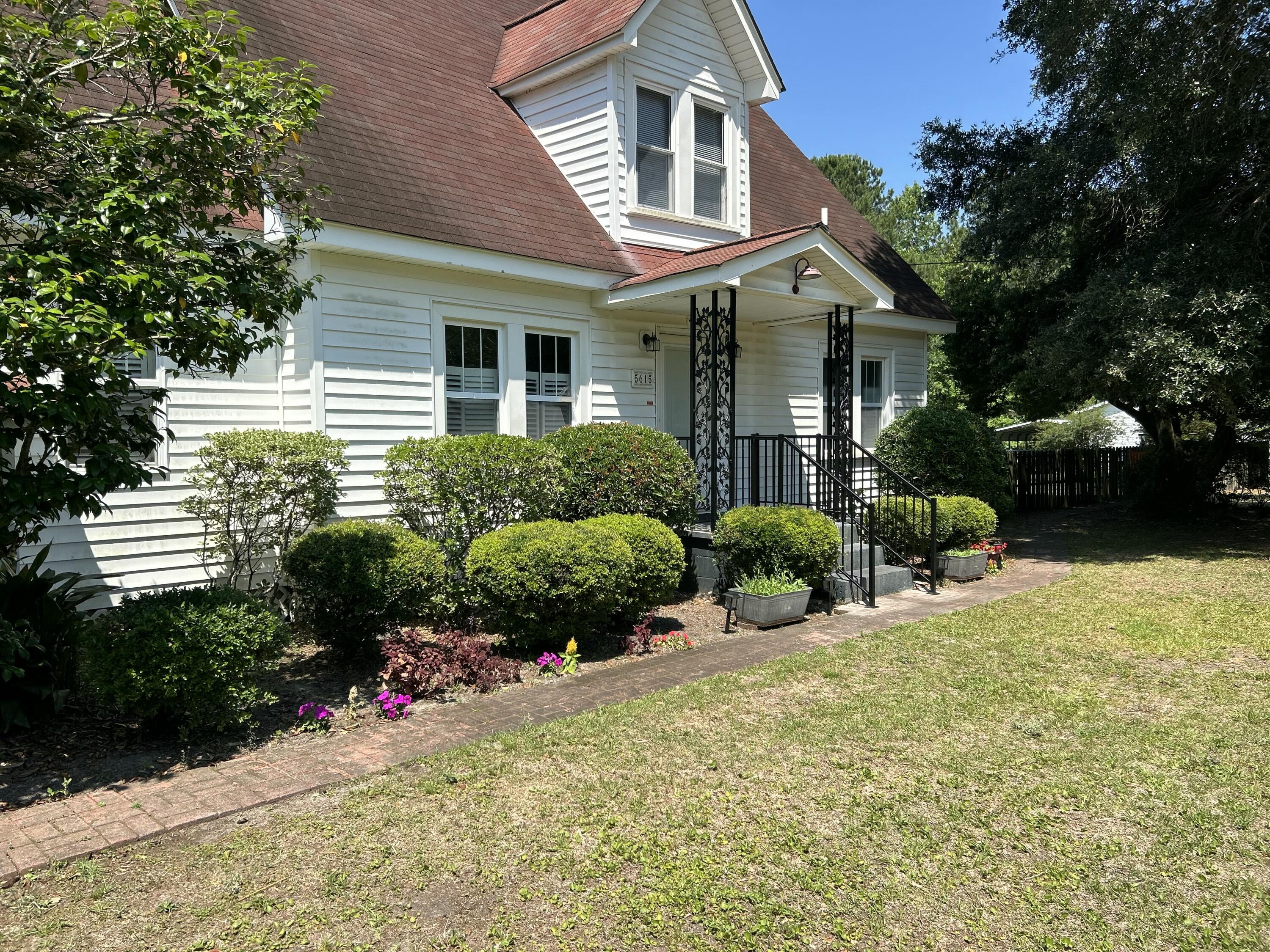 5615 Highway 165