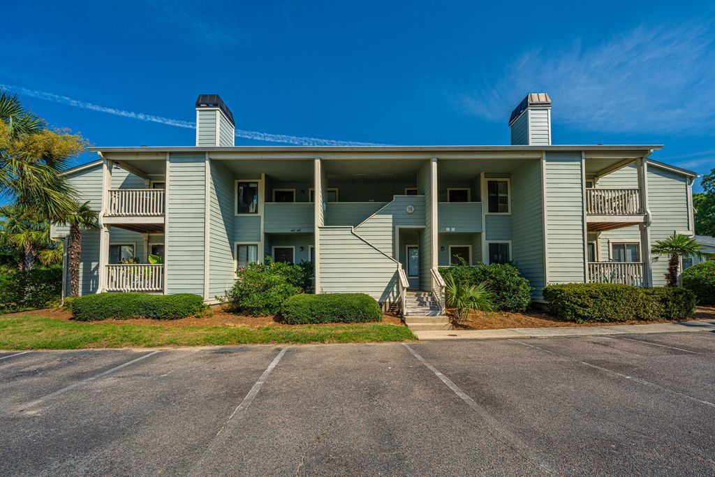Photo of 1481 Center Street Street #1908, Mount Pleasant, SC 29464 (MLS # 25025557)
