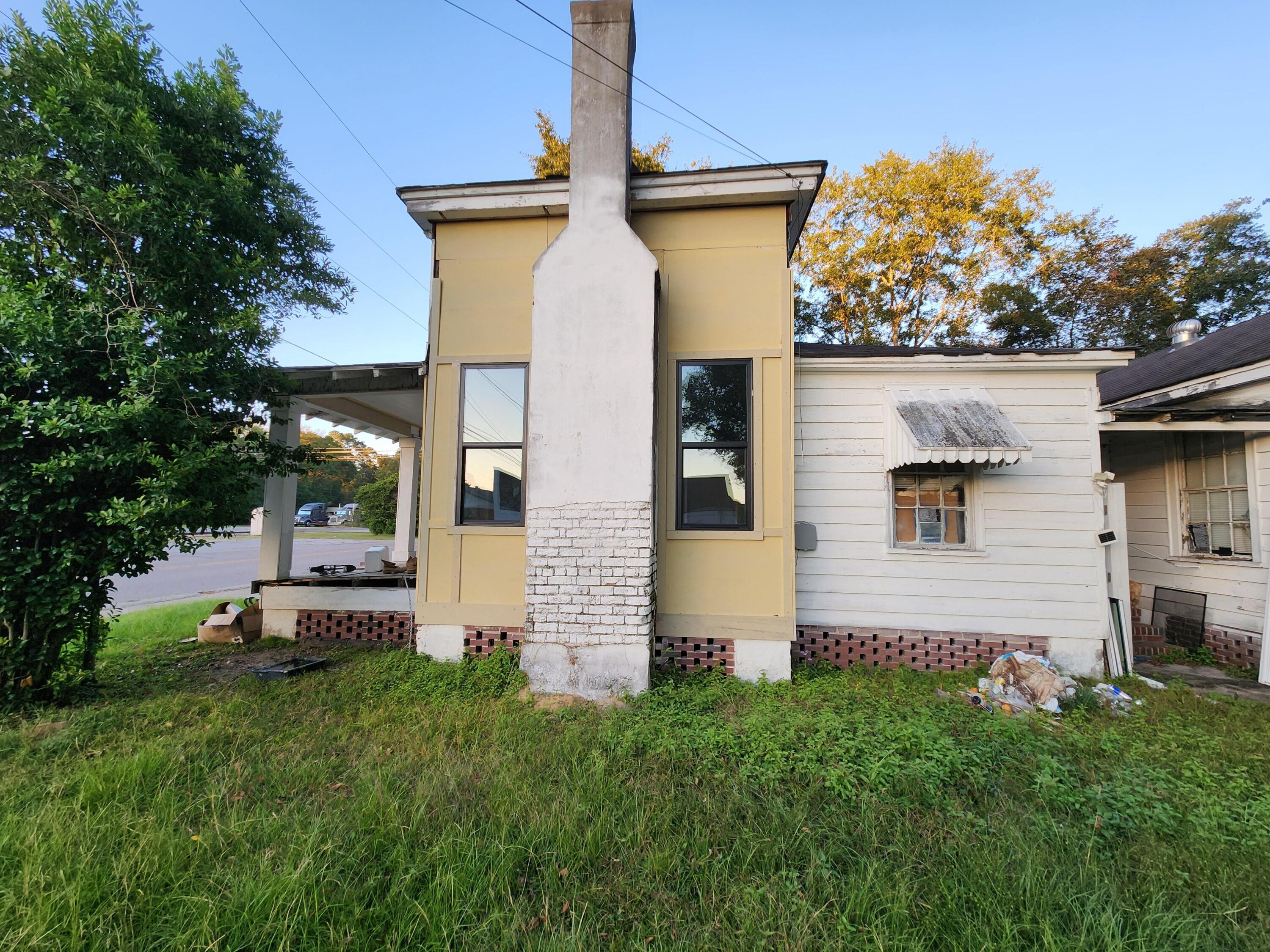 905 Peak Street