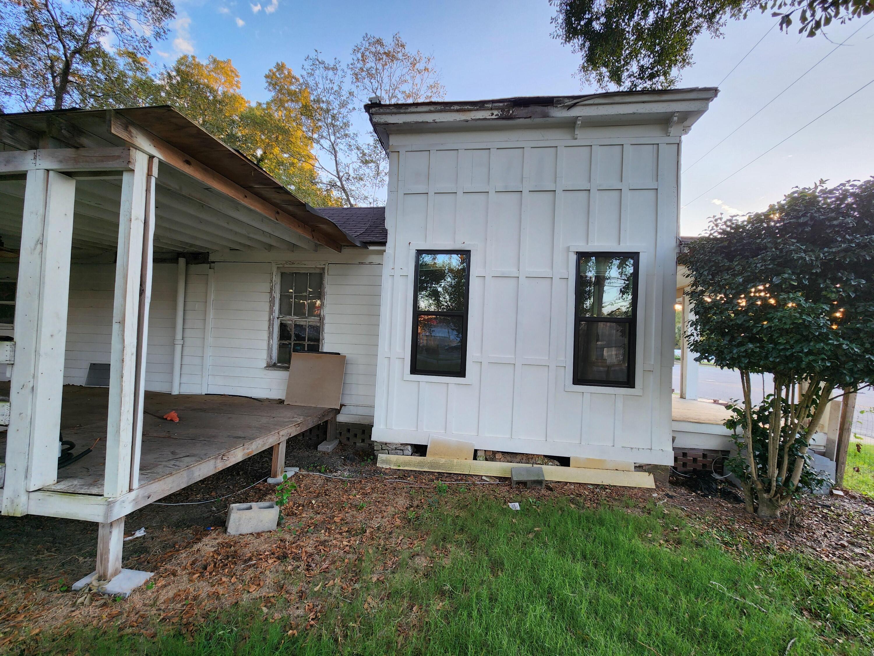 905 Peak Street