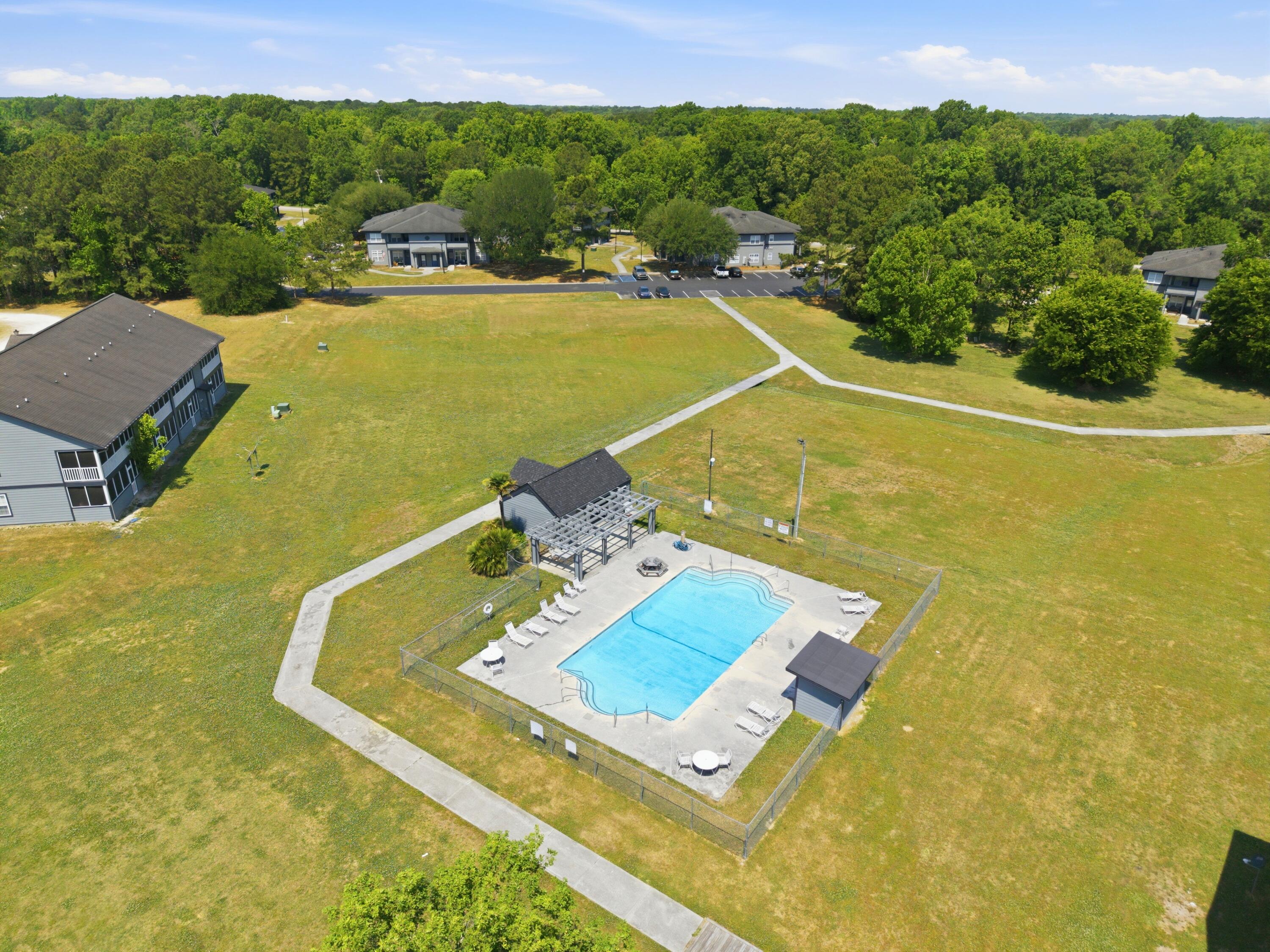 3301 Mariners Way