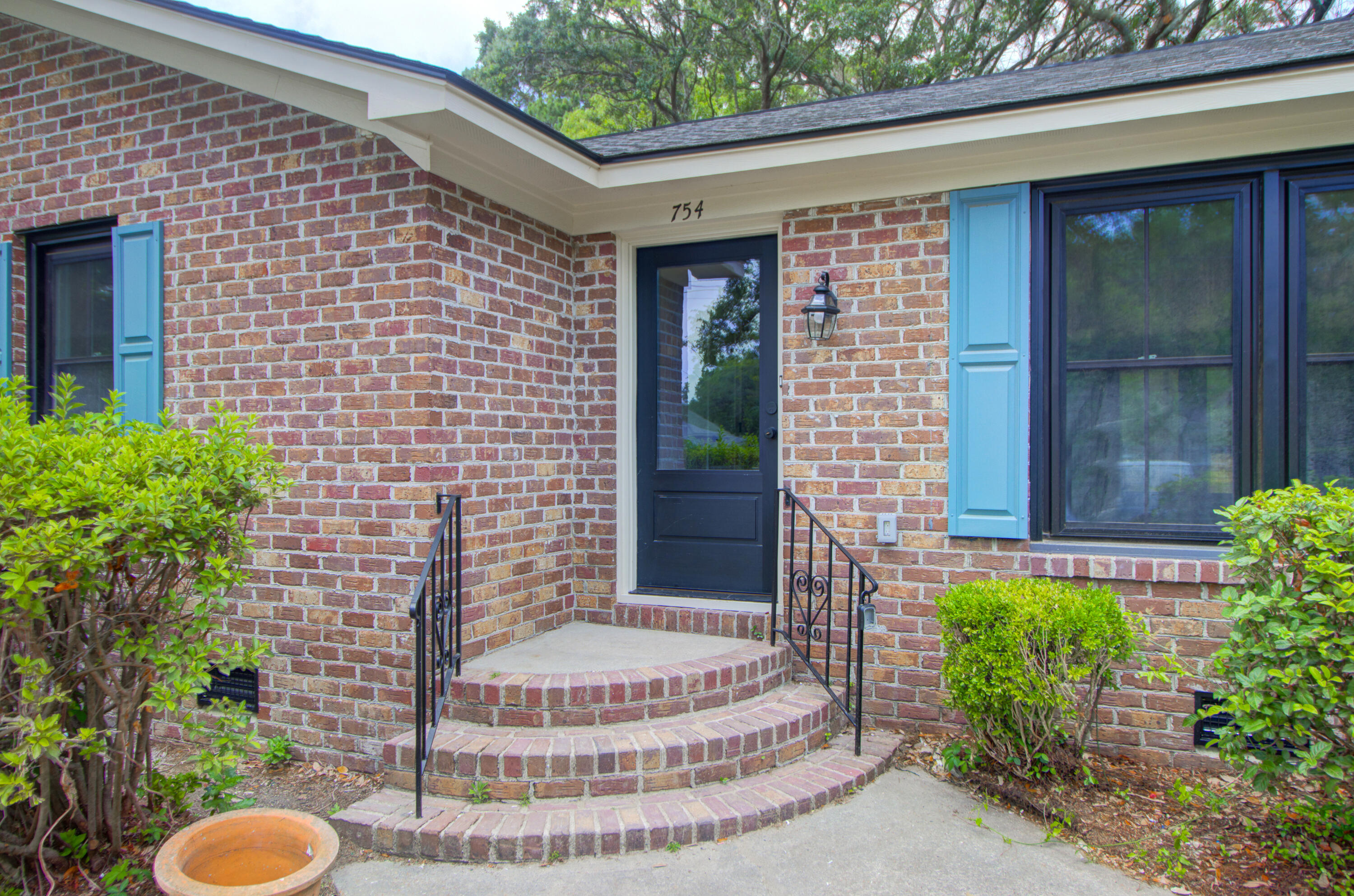 754 Beauregard Street