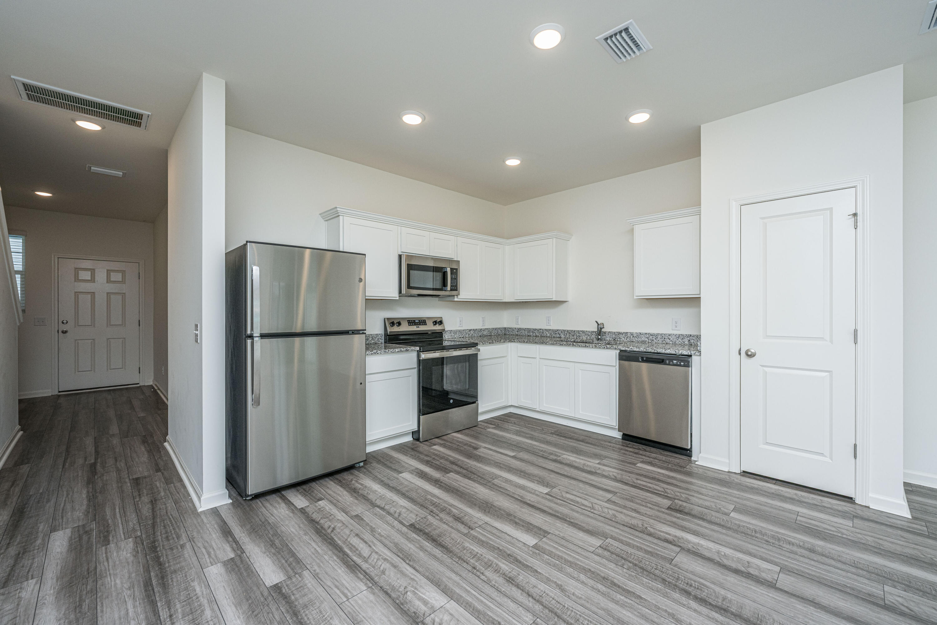 2102 Scarlett Maple Street