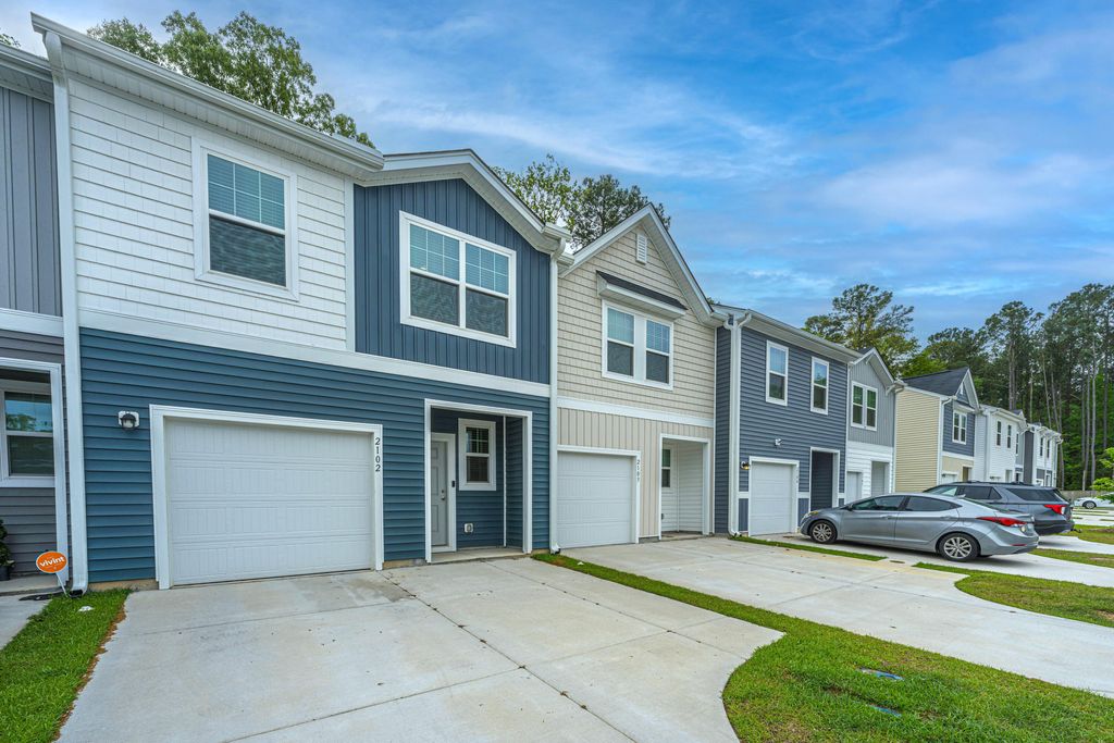 Photo of 2102 Scarlett Maple Street, Summerville, SC 29486 (MLS # 26009860)