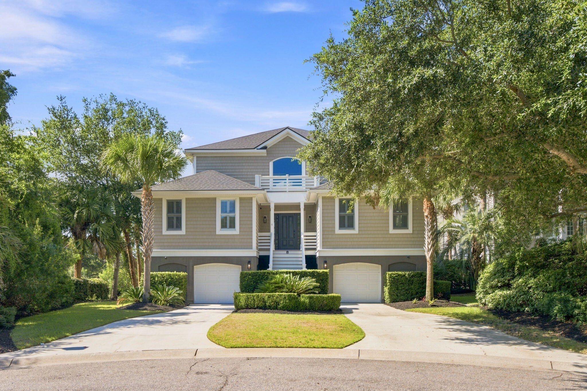 8 Ensign Court