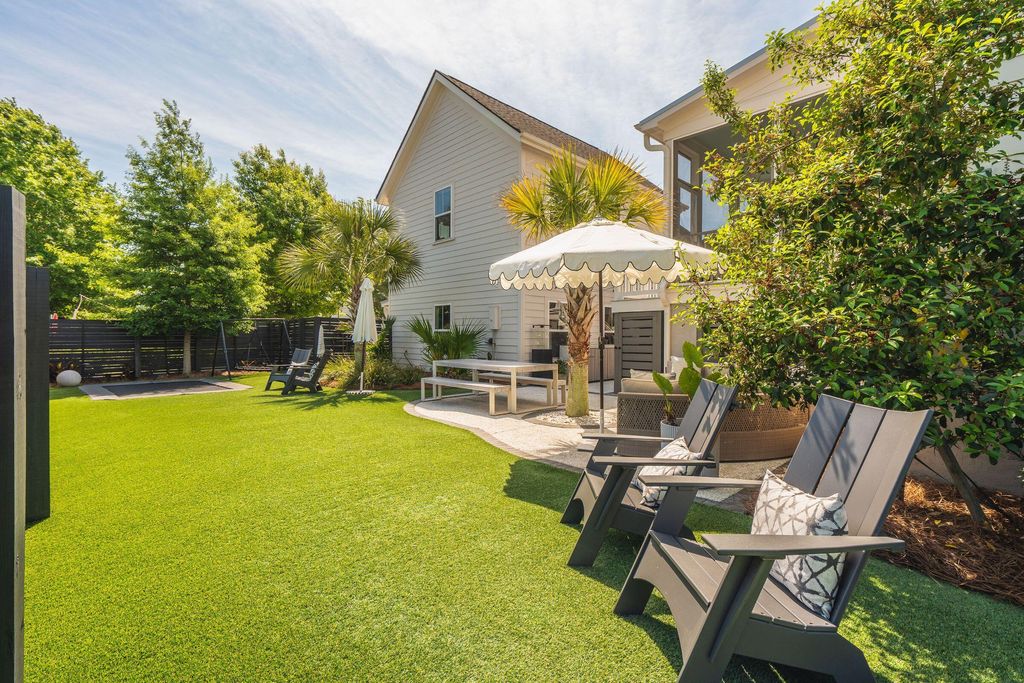 Photo of 2502 Josiah Street, Daniel Island, SC 29492 (MLS # 26011306)