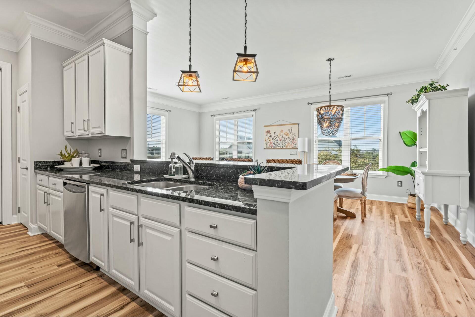 Charleston, South Carolina 29492, United States, 2 Bedrooms Bedrooms, ,2 BathroomsBathrooms,Residential,Active,1701