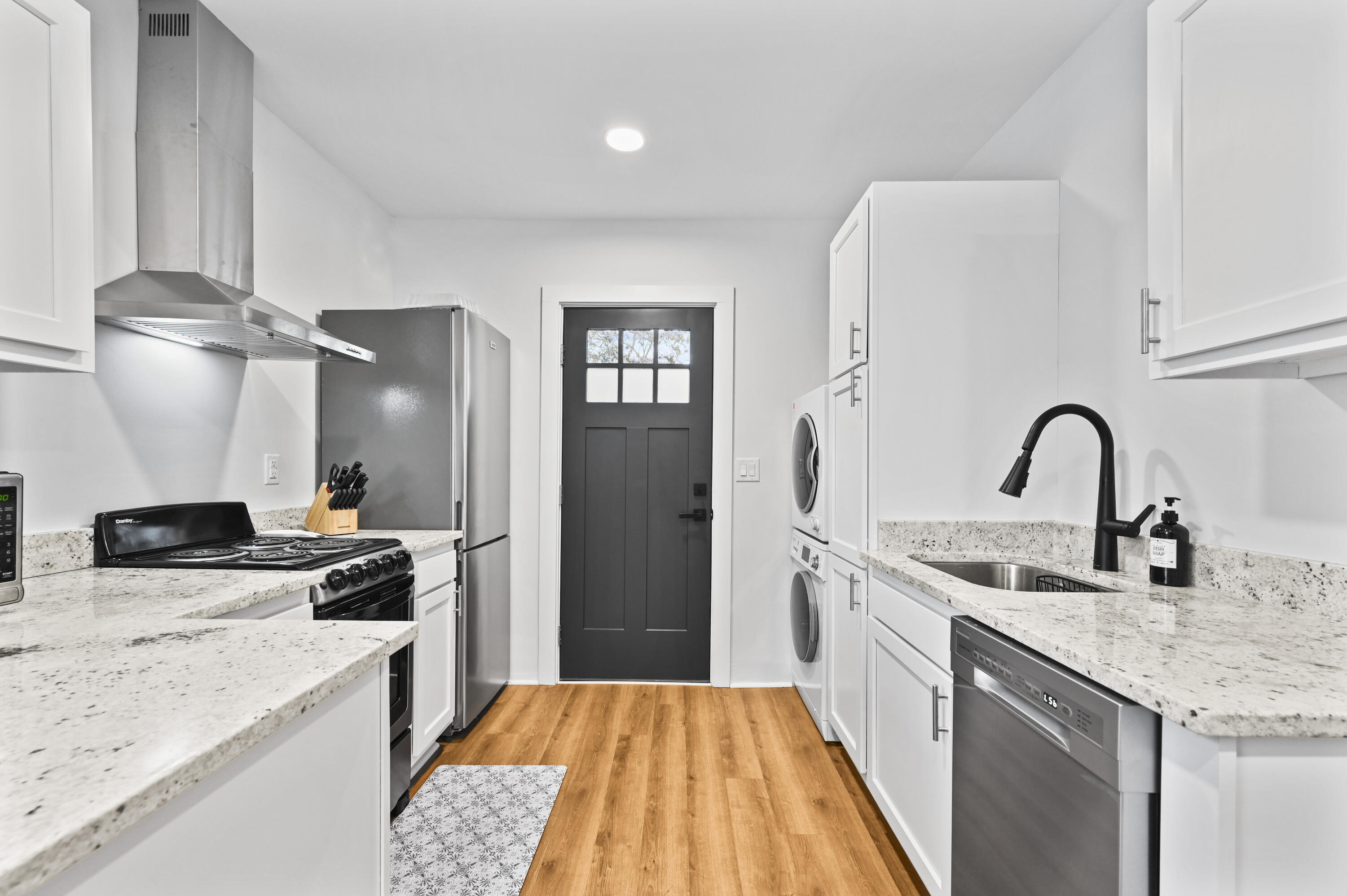 2215 Cambridge Avenue