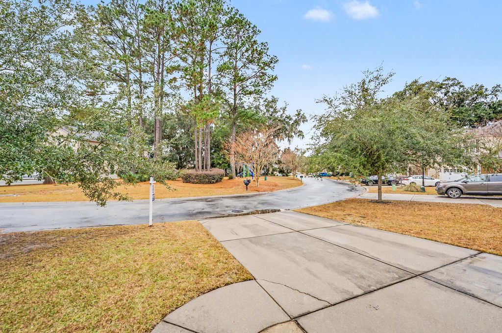 Photo of 14 Catawba Way, Beaufort, SC 29906 (MLS # 25032565)