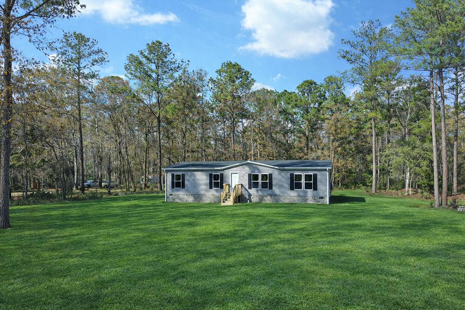 270 Saturn Lane