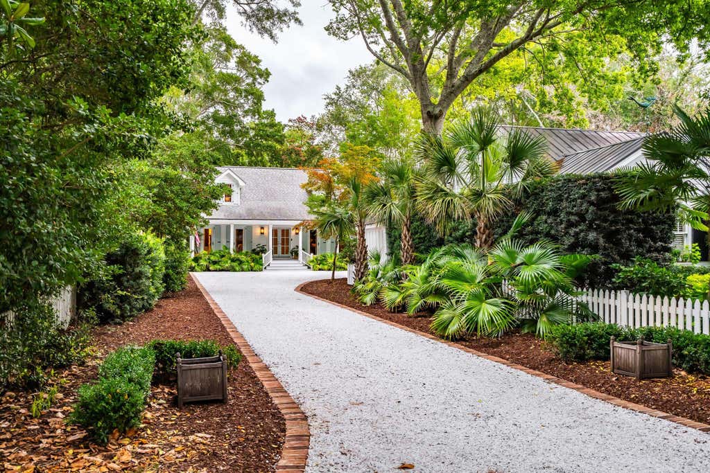 Photo of 718 Royall Avenue, Mount Pleasant, SC 29464 (MLS # 26021189)