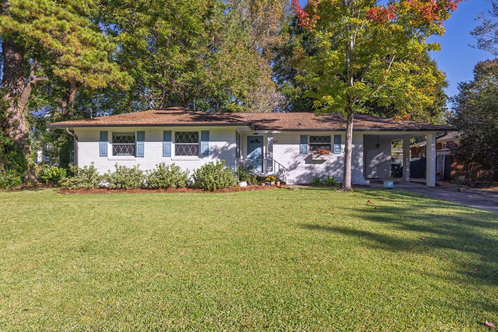 Photo of 1306 Gilmore Road, Charleston, SC 29407 (MLS # 26024271)