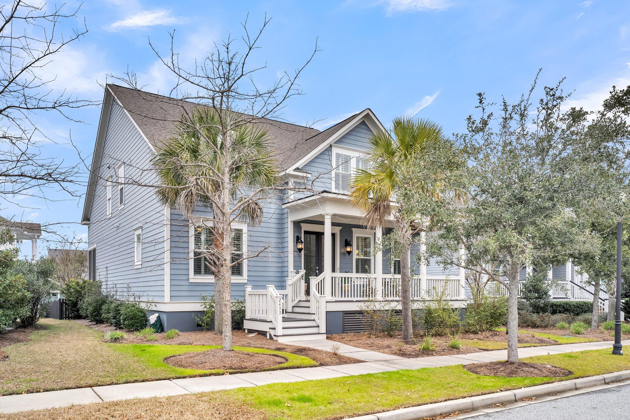 2433 Louisville Street