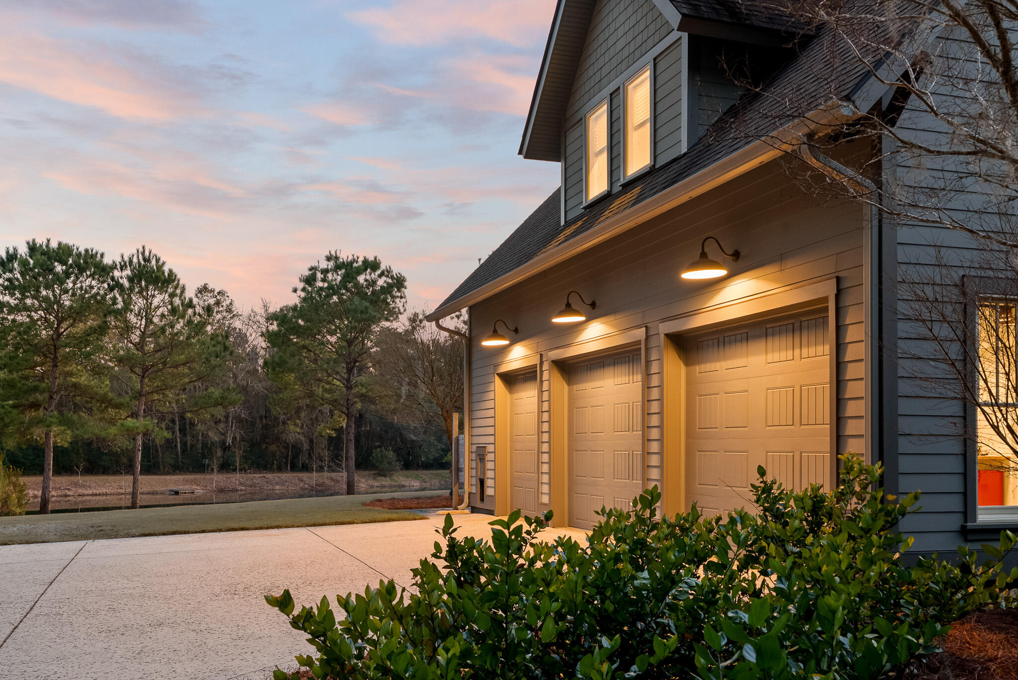 4105 Gnarled Oaks Lane