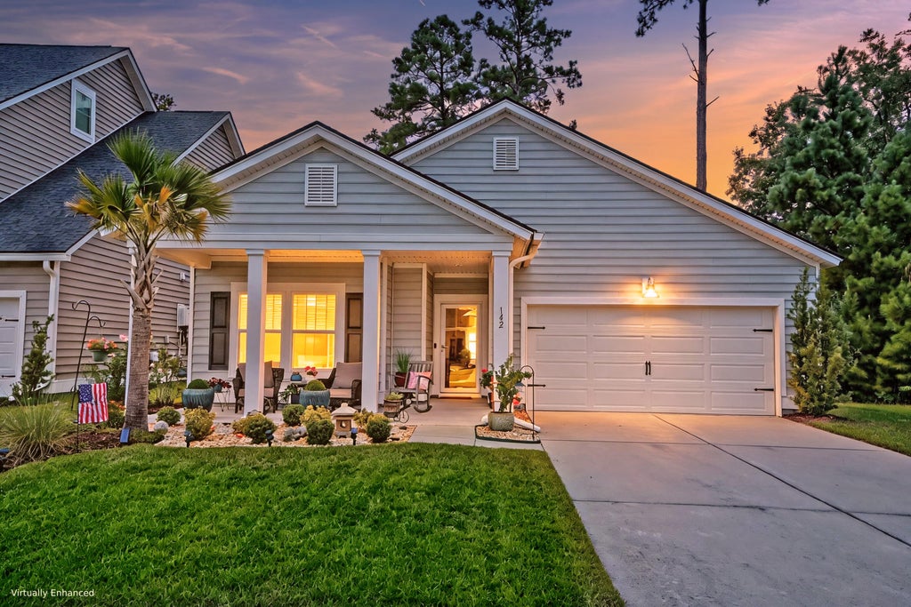 Photo of 142 Haverhill Street, Summerville, SC 29486 (MLS # 26019915)