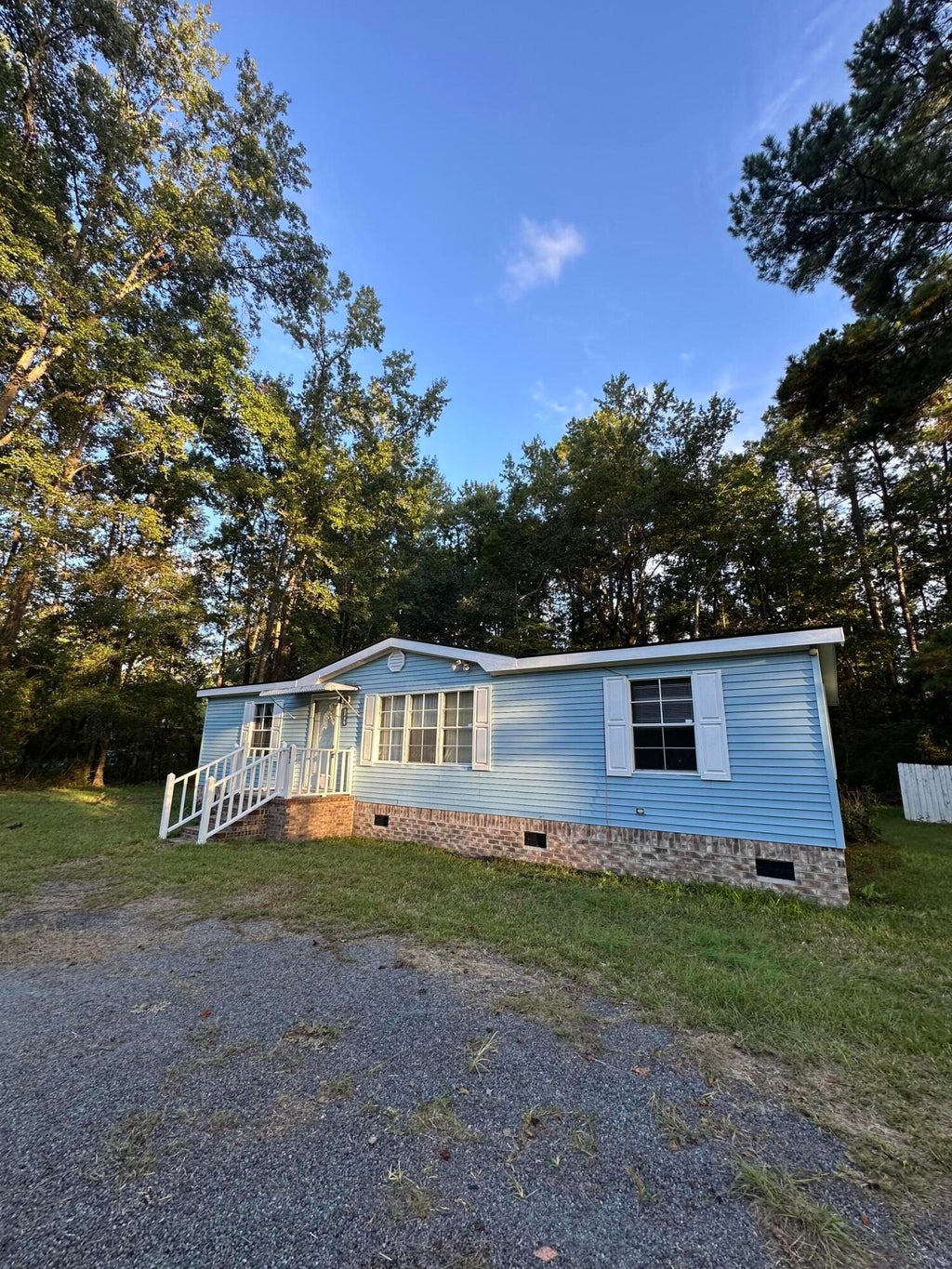Photo of 119 E Medina Street, Summerville, SC 29483 (MLS # 26025875)