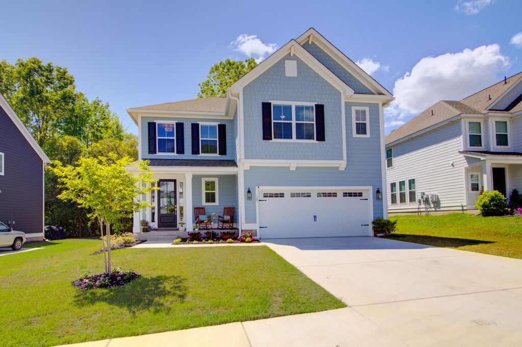 Photo of 107 Abbey Terrace Road, Moncks Corner, SC 29461 (MLS # 26009752)