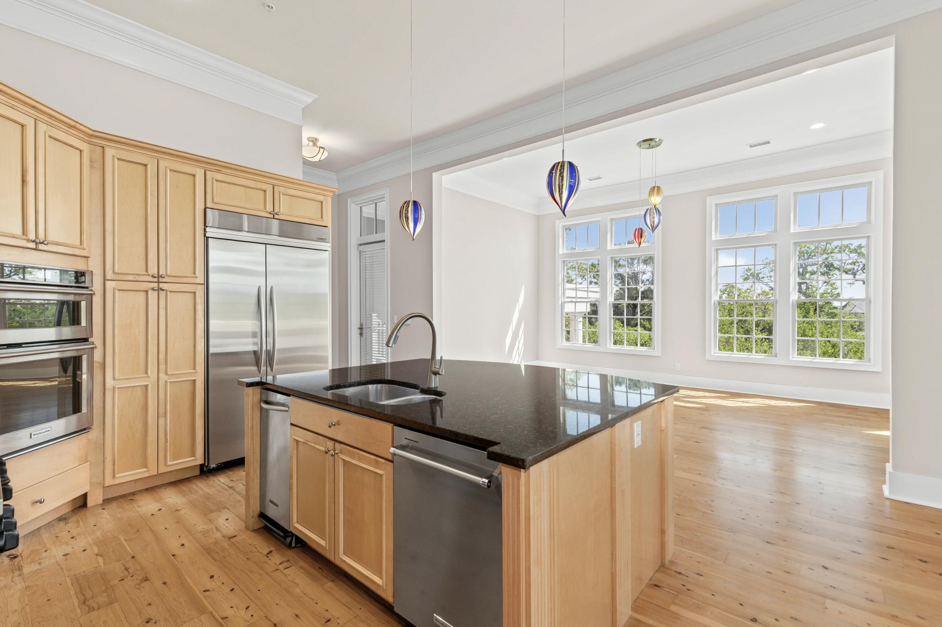 136 Fairbanks Oak Alley Unit 4b