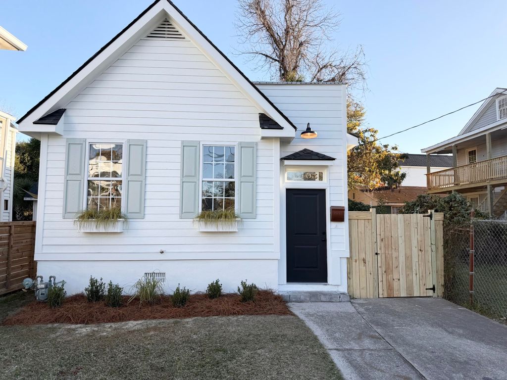 Photo of 405 Sumter Street St, Charleston, SC 29403 (MLS # 25032472)