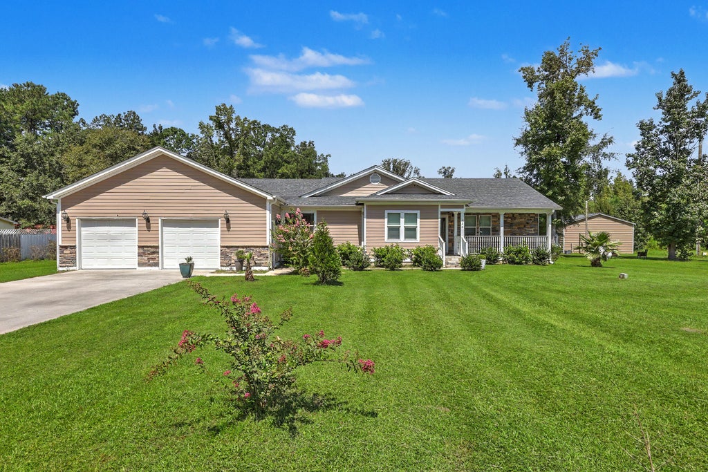 Photo of 320 Harry Lane, Moncks Corner, SC 29461 (MLS # 26025670)