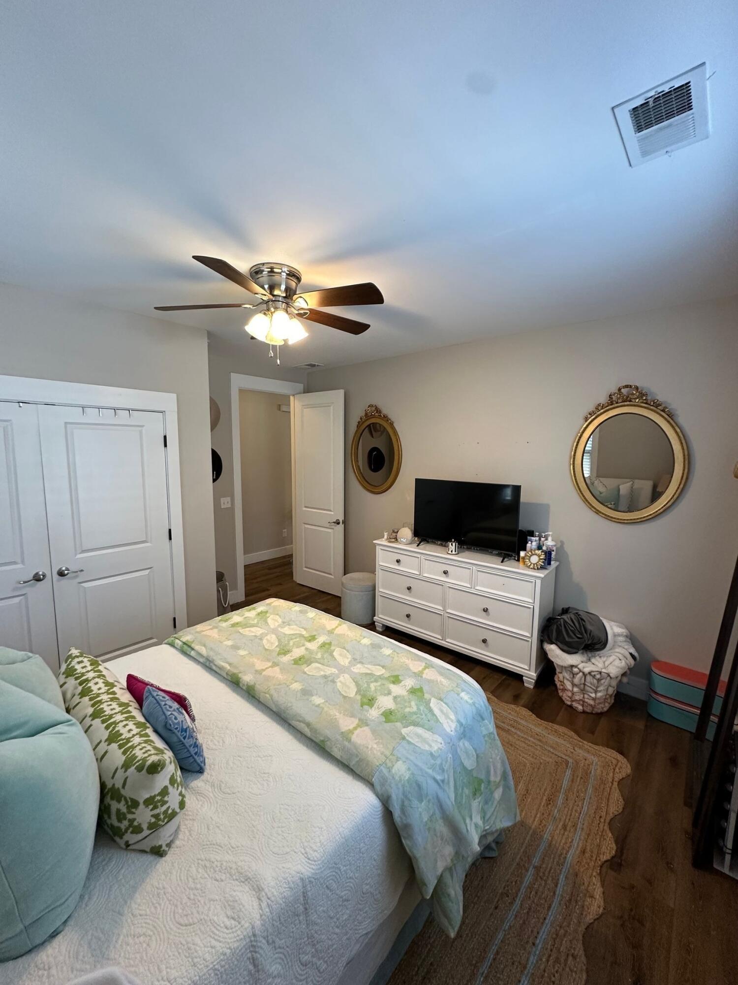 1909 Washington Street