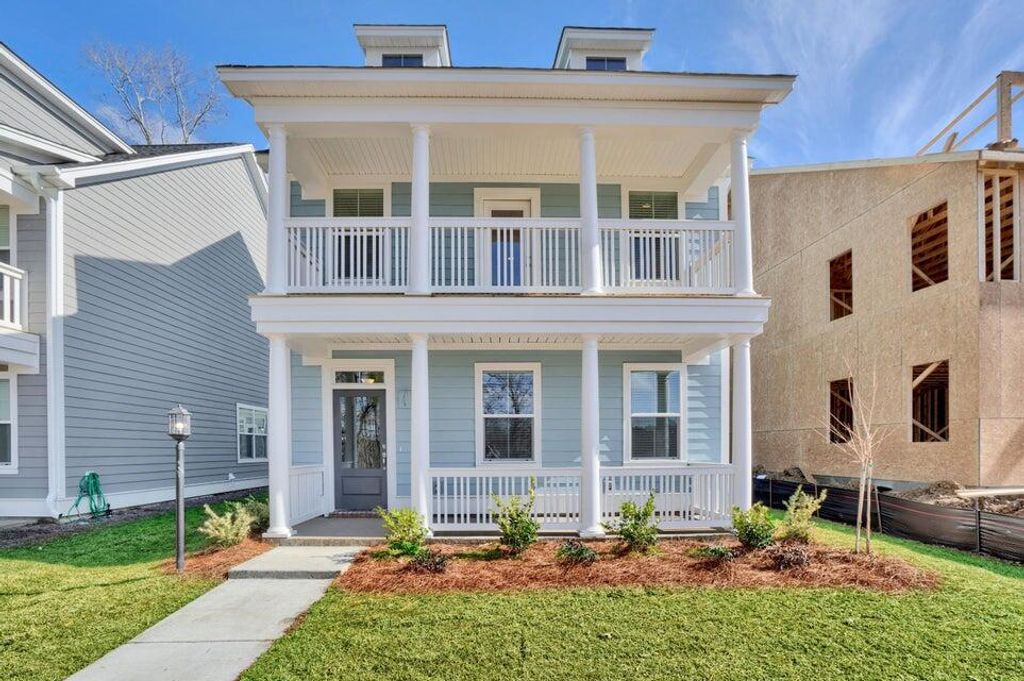 Photo of 124 Cantona Drive, Summerville, SC 29483 (MLS # 25017312)